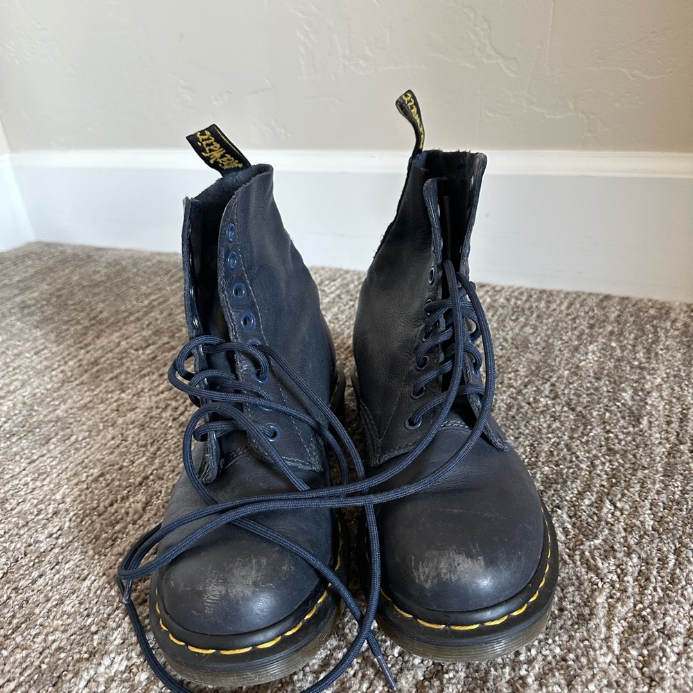 DR. MARTEN-Navy Blue